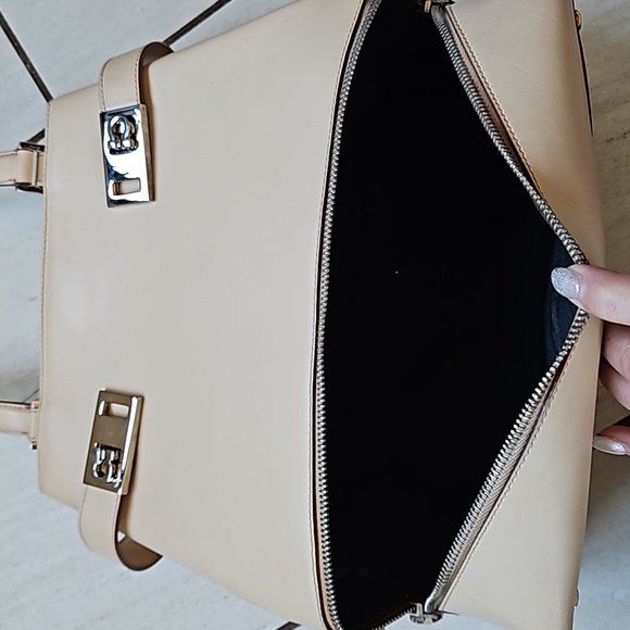 Salvatore Ferragamo Leather Handbag Silver Logo Hardware - Picture 13 of 13